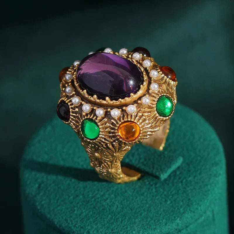 Baroque Pearls Cluster Decorative Ring