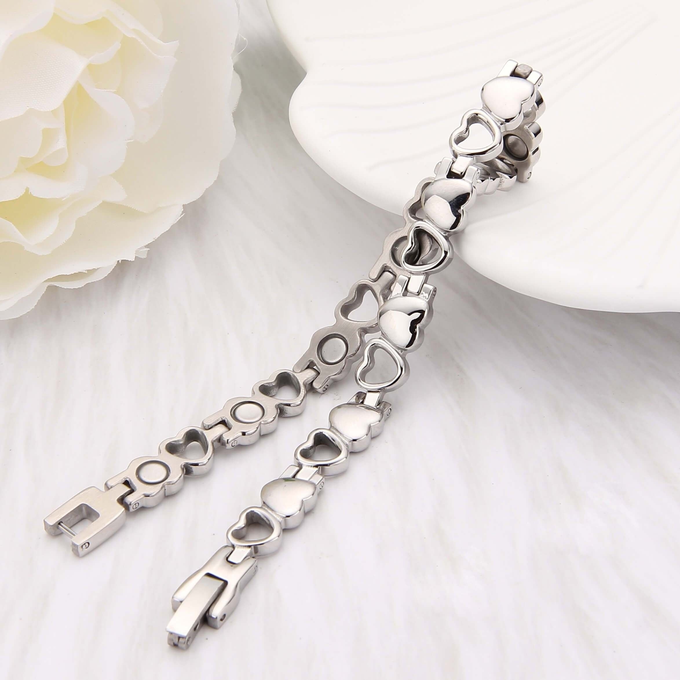 Elegant White Gold Heart Bracelet