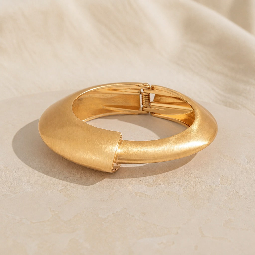 Atelier Matte Gold Bangle