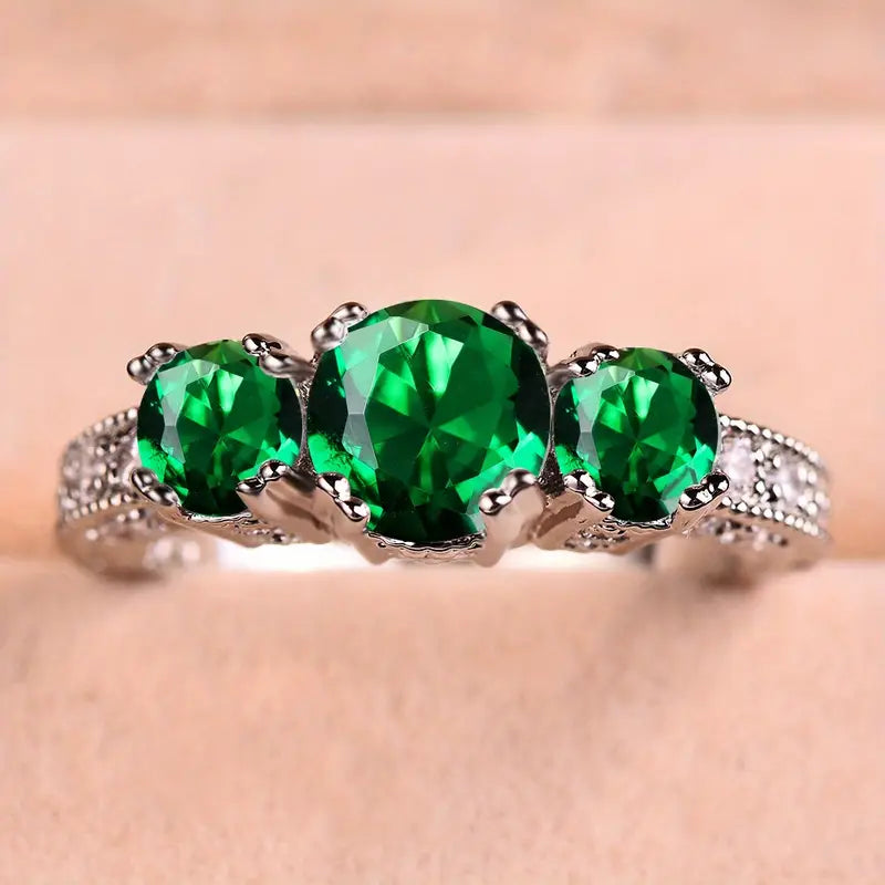Serilda Wynloren Emerald Ring
