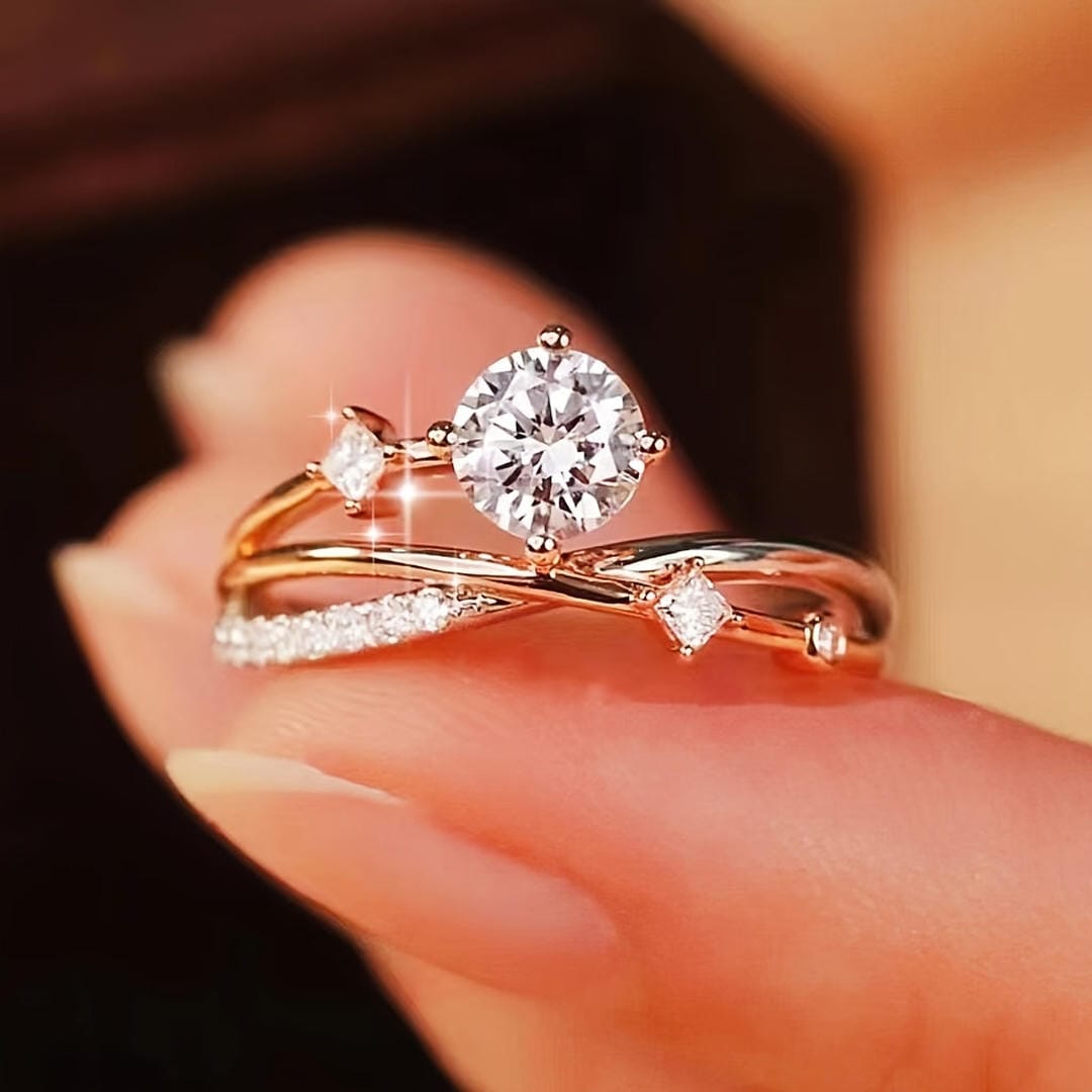 Round Crossover Crystal Statement Ring