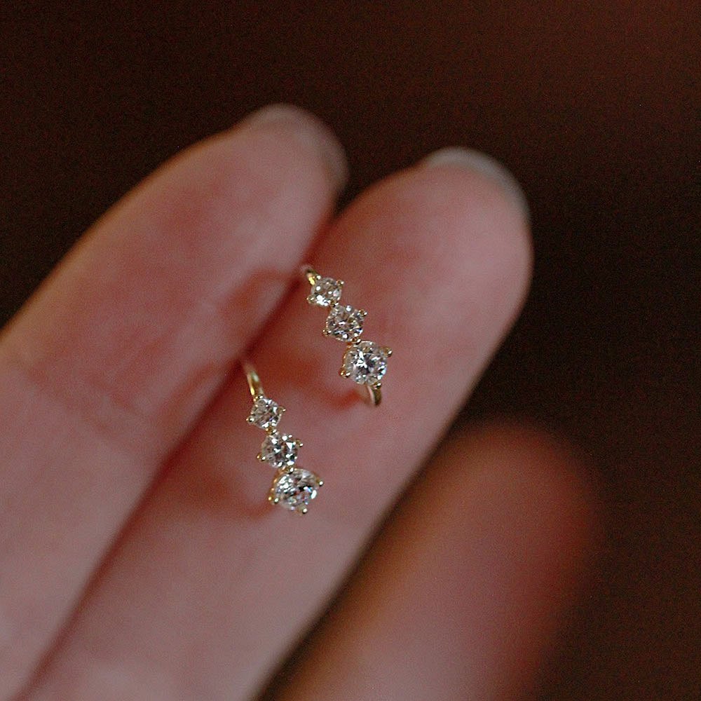 Exquisite White Gold Small Zirconia Earrings
