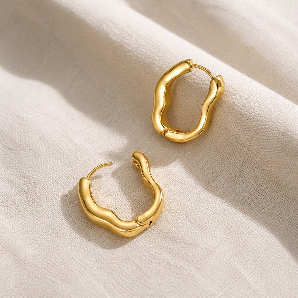 Noble Curve Drop Earrings