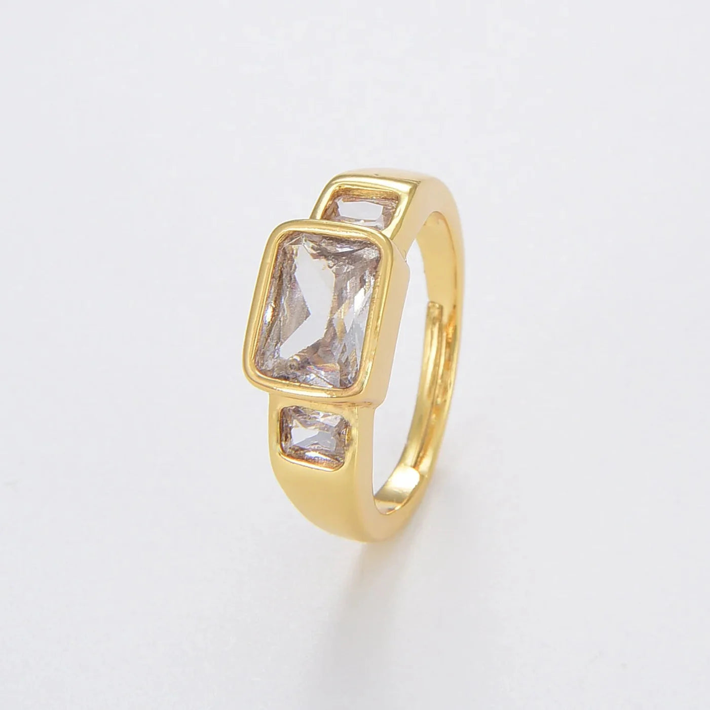 Luxury Contrast Zirconia Ring