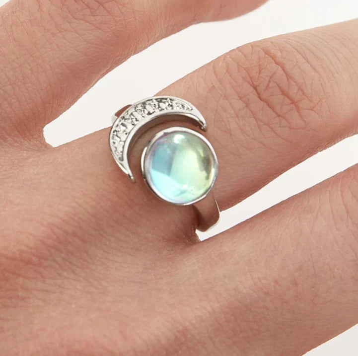 Silver Crescent Moon Moonstone Ring