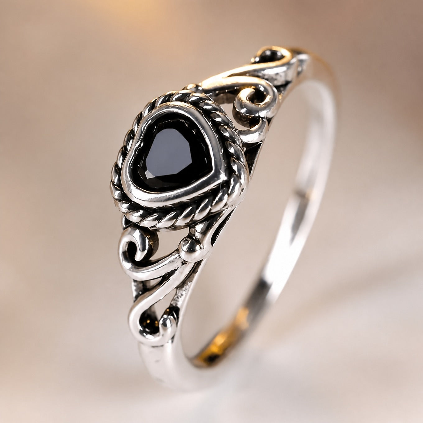 Onyx Heart Zirconia Ring