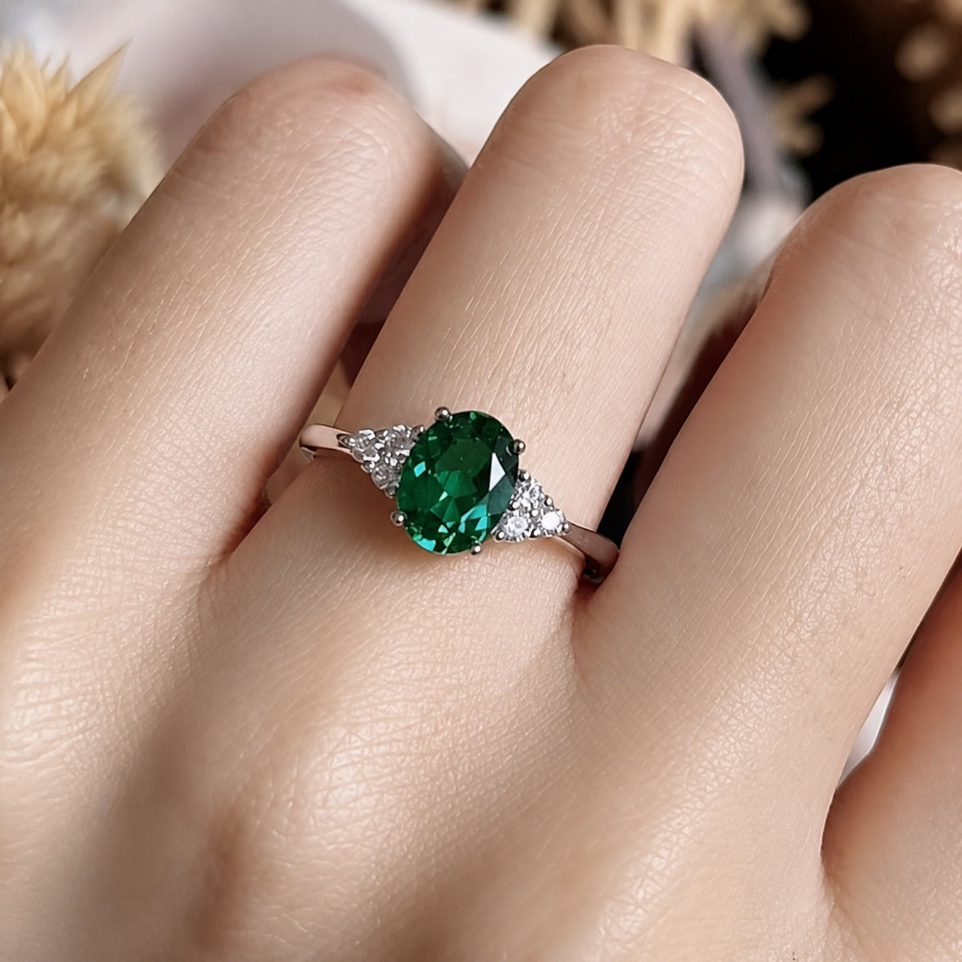 Emerald Prestige Oval Ring