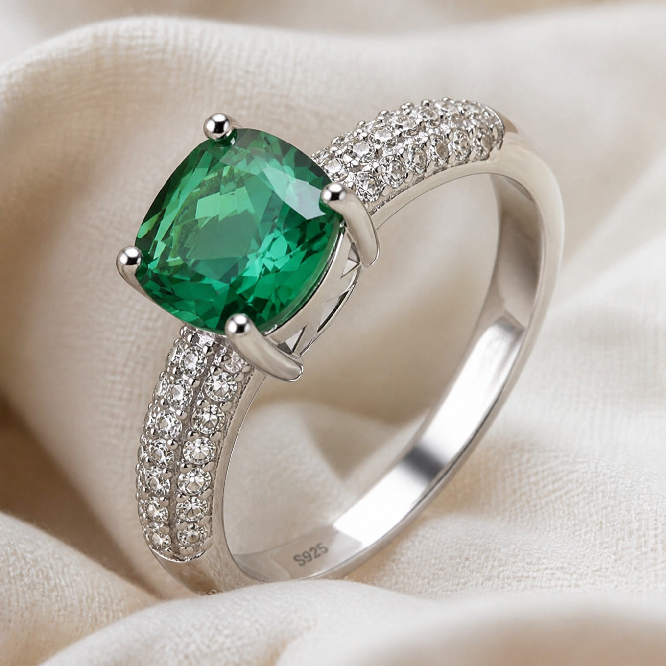 Emerald Celestine Glow Ring