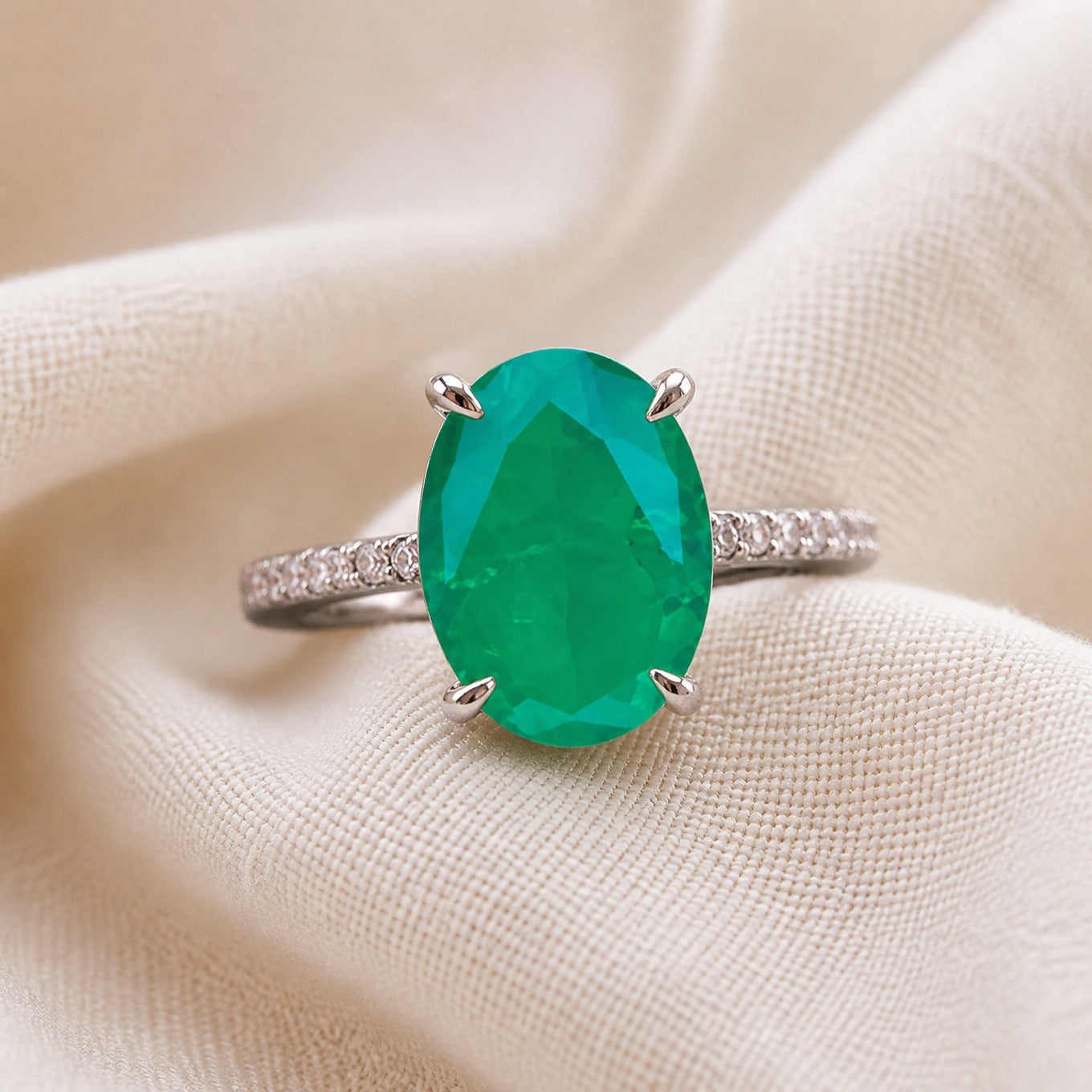 Emerald Monroe Atelier Ring