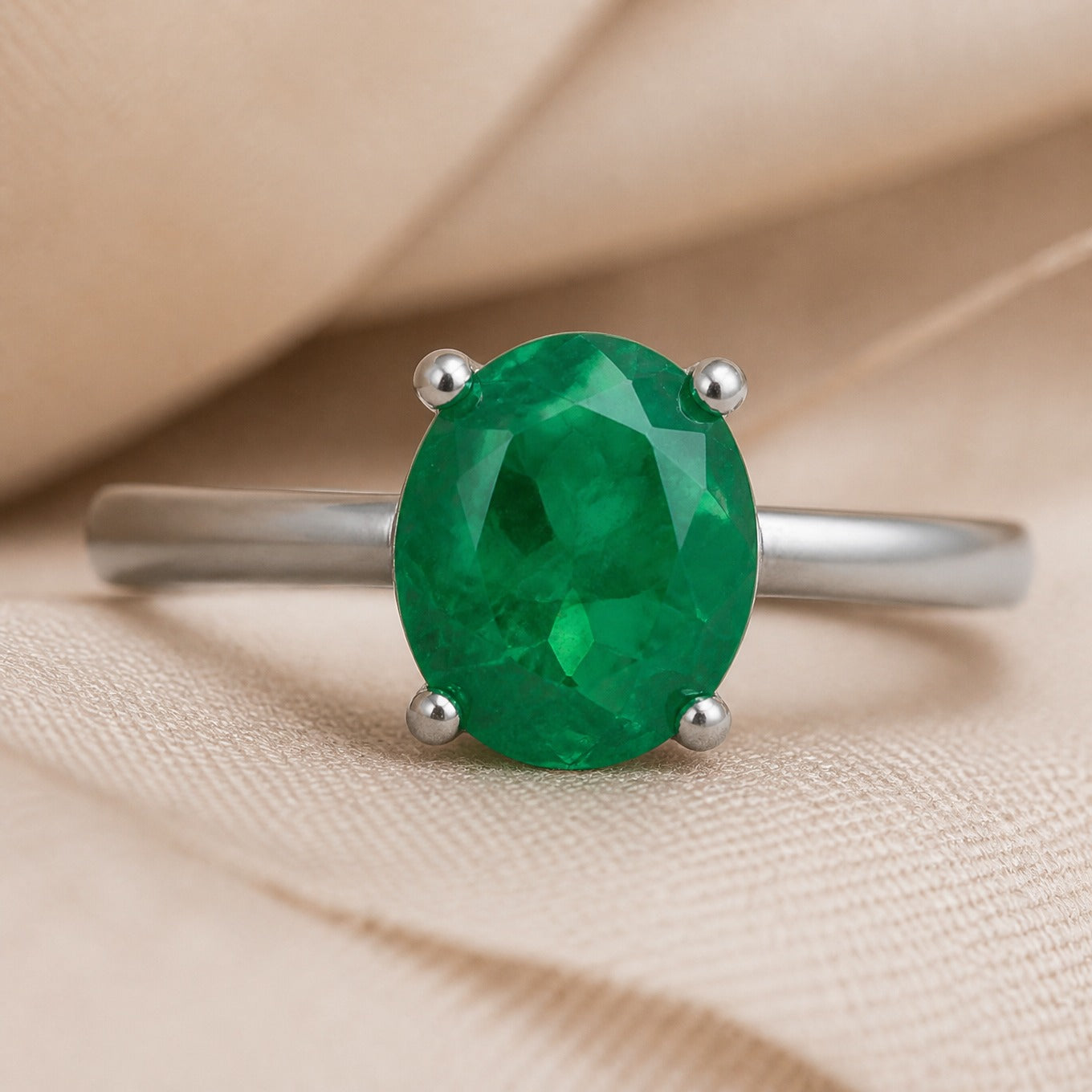 Emerald Brilliant Essence Ring