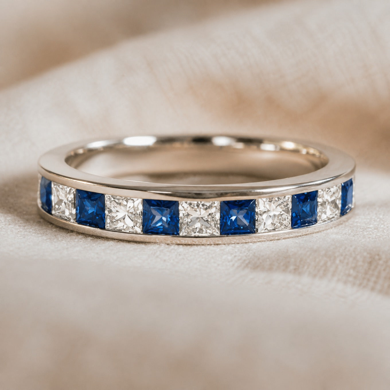 Prestige Sapphire Minimal Ring
