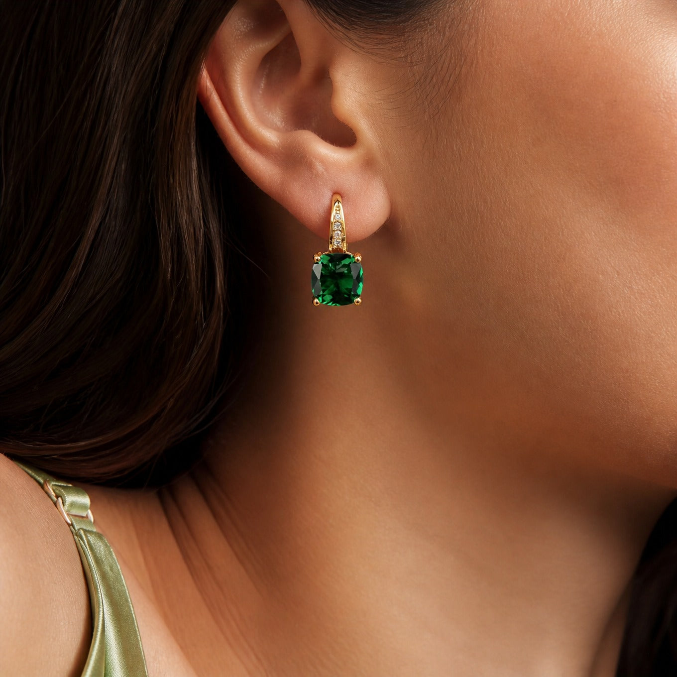 Emerald Sovereign Stud Earrings