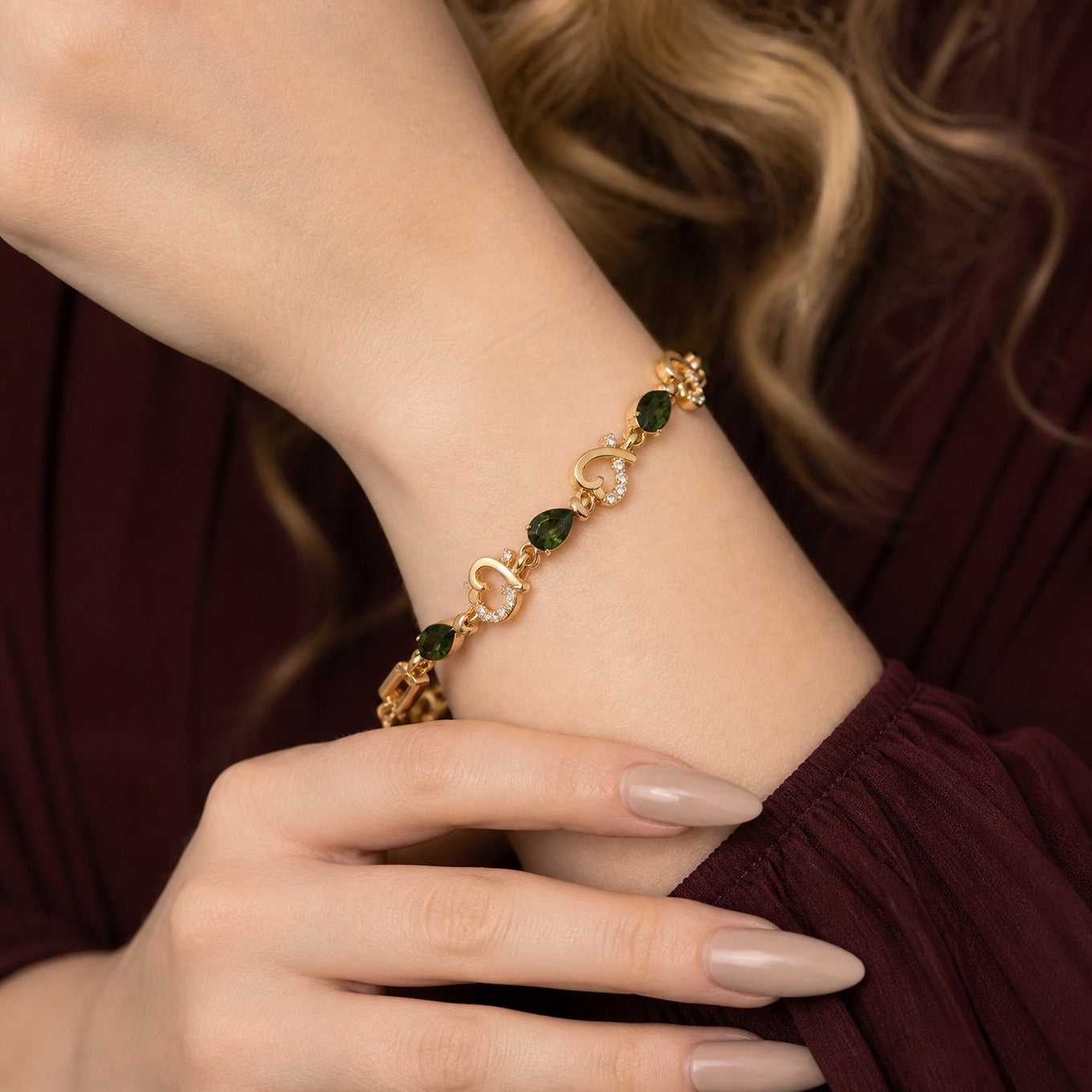 Emerald Heart Enchantment Bracelet