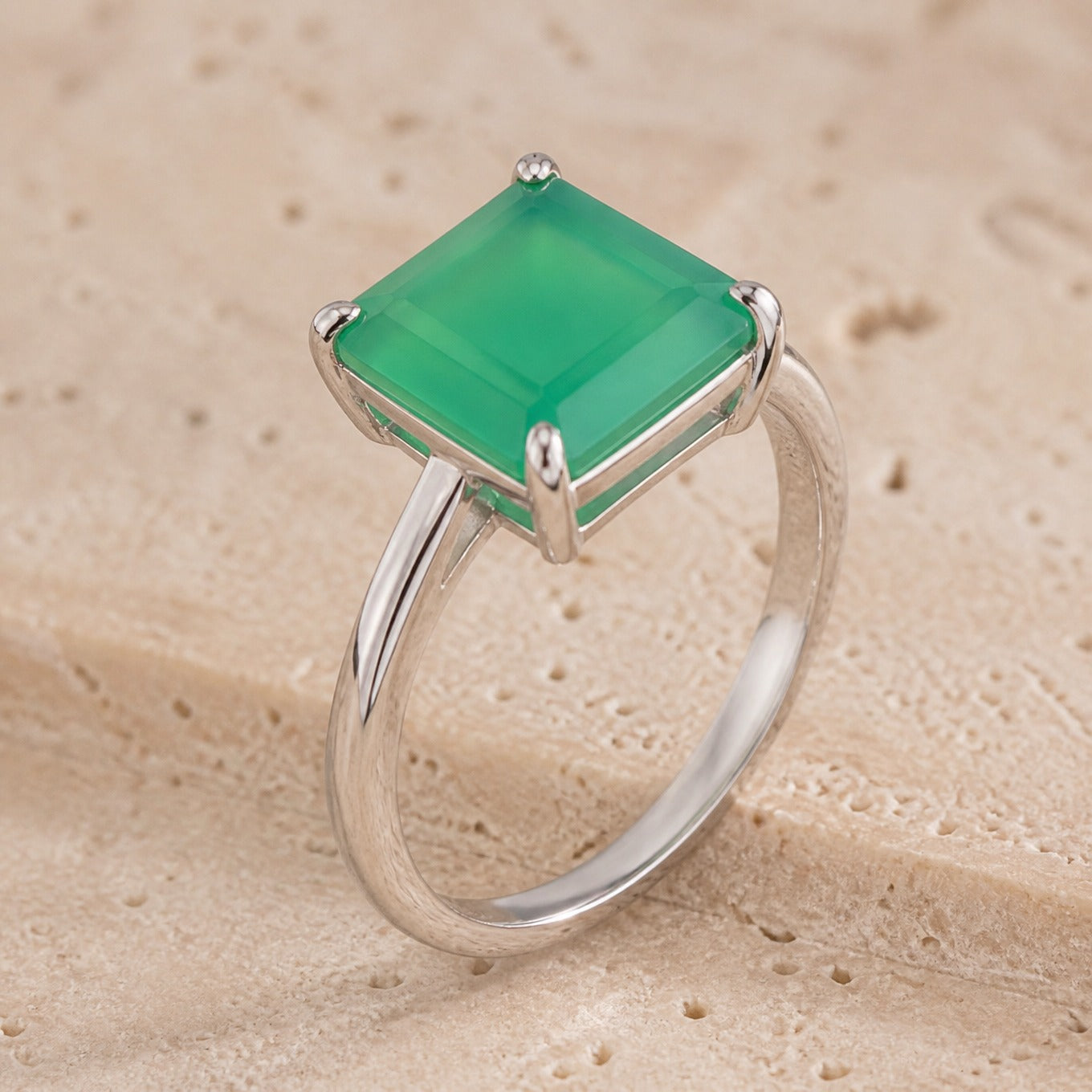 Emerald Astoria Muse Ring