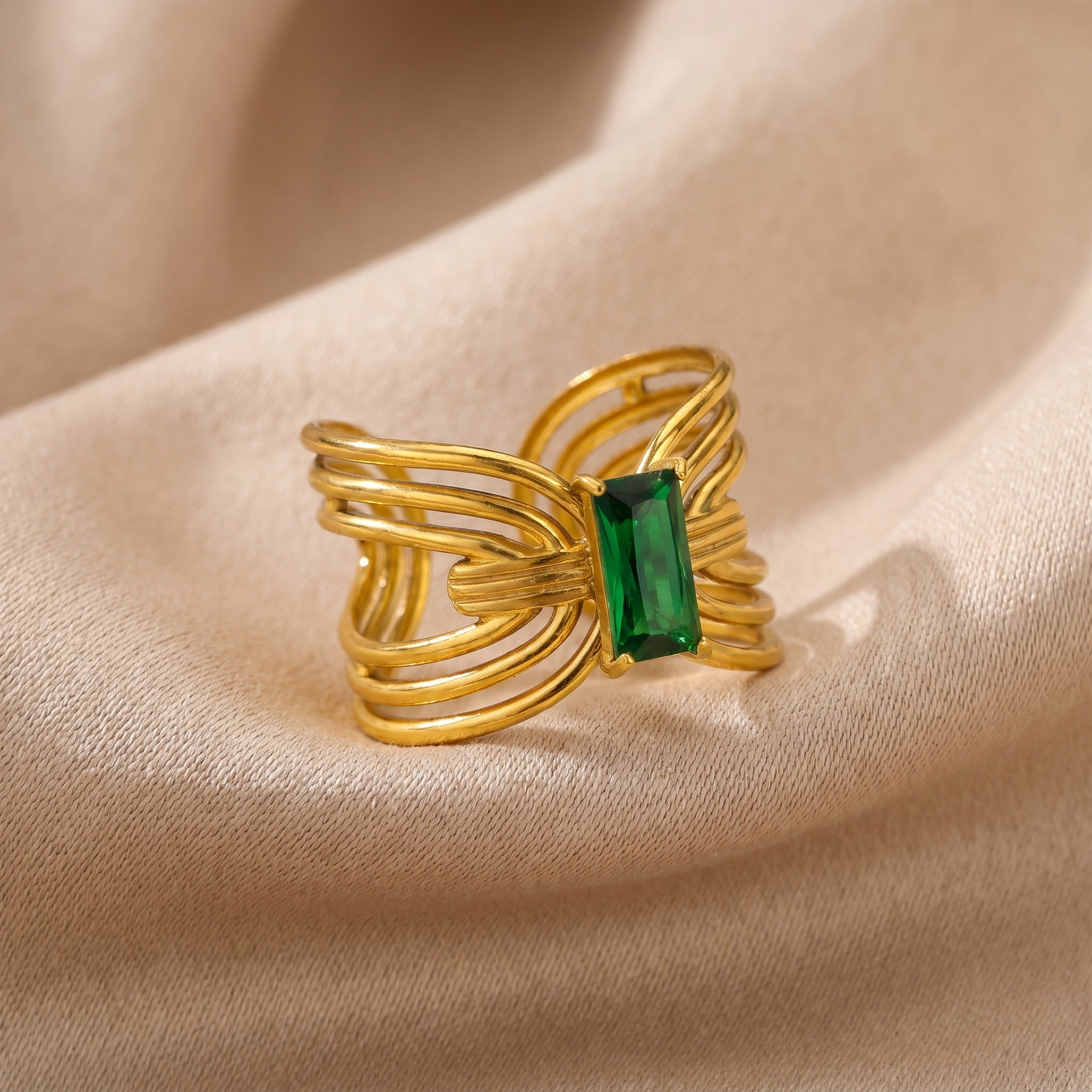 Emerald Essence Twist Ring