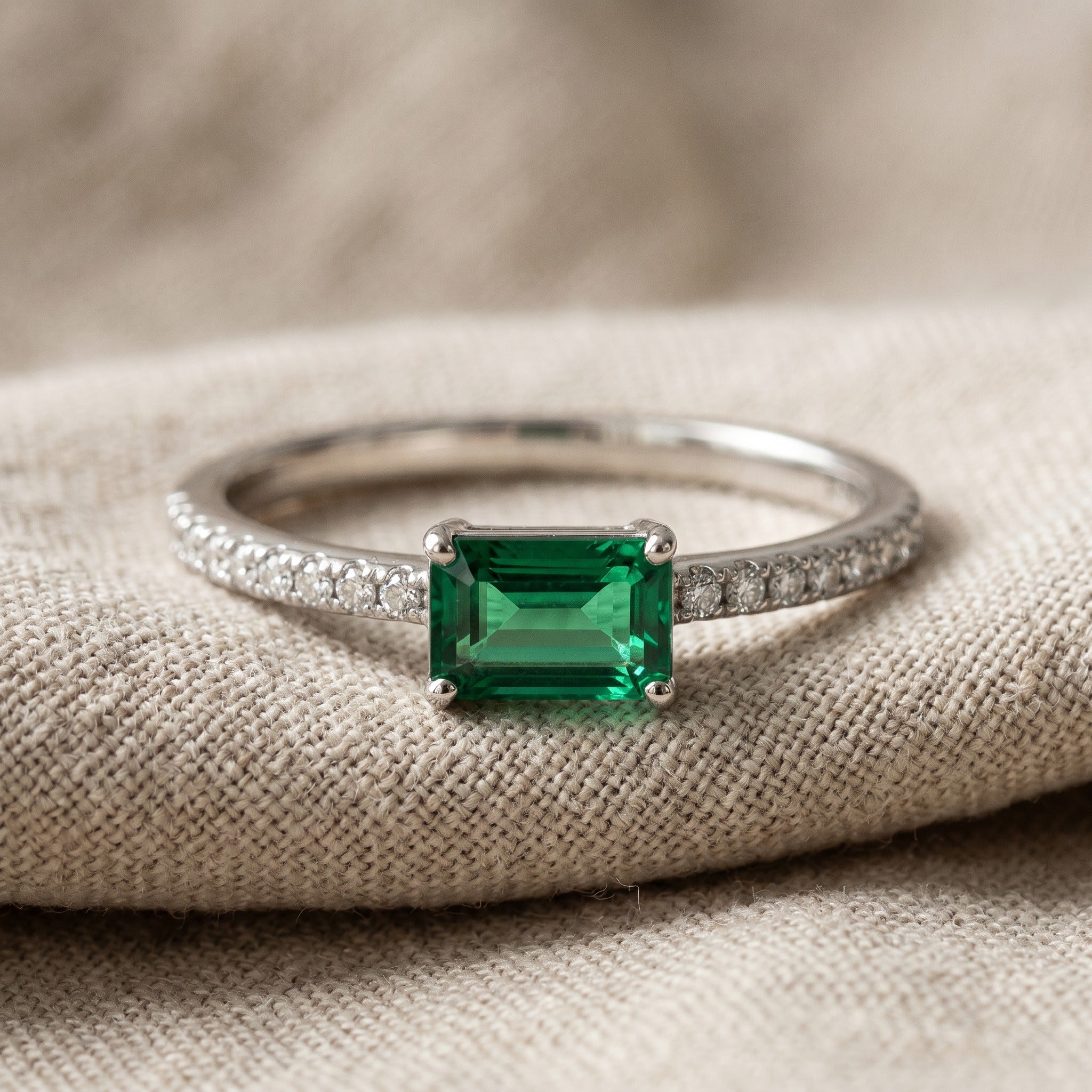Emerald Aurora Silver Ring
